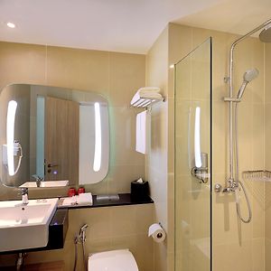 Kamar kembar standard lantai atas